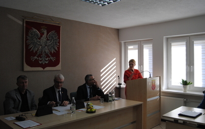 Zdjęcie do R&oacute;żne wymiary i skuteczności w pomocy społecznej. Radni nie szczędzą pochwał