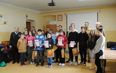 Zdjęcie do Znamy laureat&oacute;w eliminacji gminnych Og&oacute;lnopolskiego Turnieju Wiedzy Pożarniczej &bdquo;Młodzież zapobiega pożarom&rdquo; we Włoszczowie