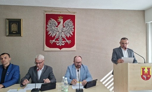 Zdjęcie do Wraca sprawa stref wodnych we Włoszczowie. Z gminy musi popłynąć kolejny strumień pieniędzy na sądowe procesy
