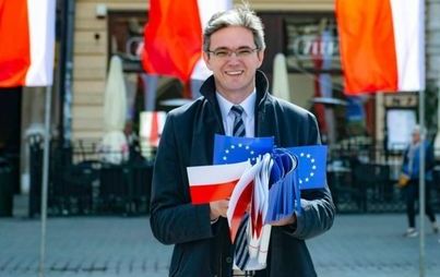 Zdjęcie do  Adam Jarubas zaprasza na spotkanie &quot;Świętujemy 18 lat Polski w UE&quot;