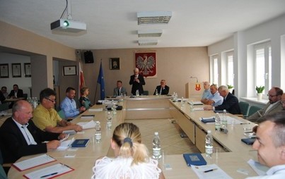 Zdjęcie do 12 sierpnia nadzwyczajna sesja Rady Miejskiej