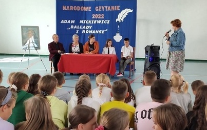 Zdjęcie do Narodowe Czytanie 2022 w Szkole Podstawowej w Bebelnie