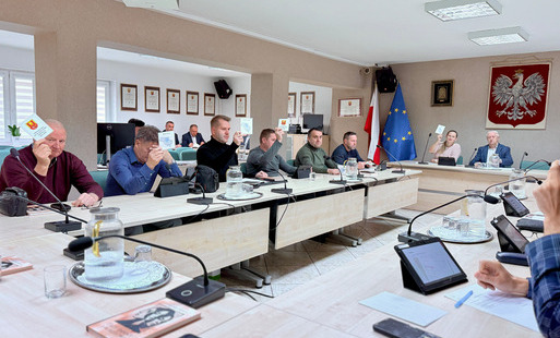 Zdjęcie przedstawiające Radnych podczas komisji stałych 